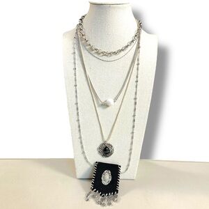 Free People Bohemian Witchy Sightseer Pocket Layered Necklace NWT 70s